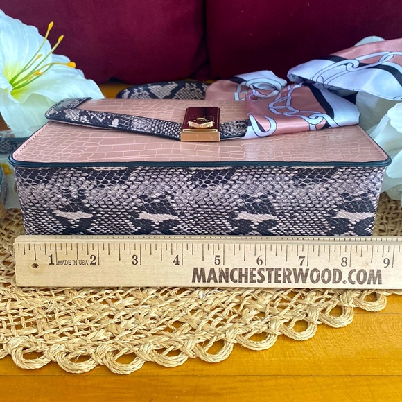 Aldo 'GLENDA' Convertible Satchel in Light Pink & Snakeskin Print - Picture 13 of 15